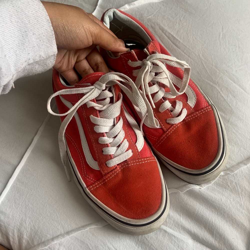 Vans - Picture 2 of 2